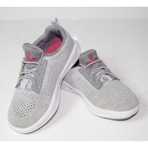 Magellan Outdoors Toddler Boys 9D Gray Red Knit Mesh Slip On Sneakers Size